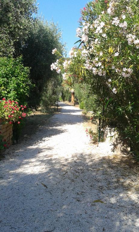 Casa Masseria Le Ville Peschici Exterior foto